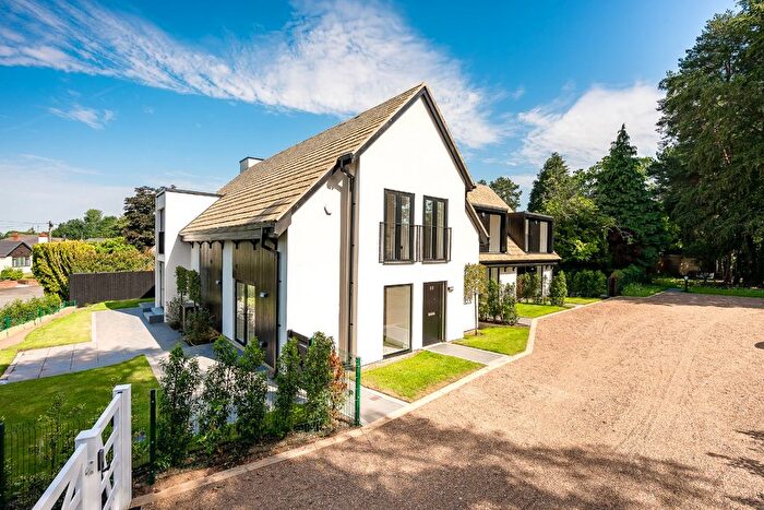 4 Bedroom Semi Detached House For Sale In Little Stanneylands Road, Wilmslow, Cheshire, SK9