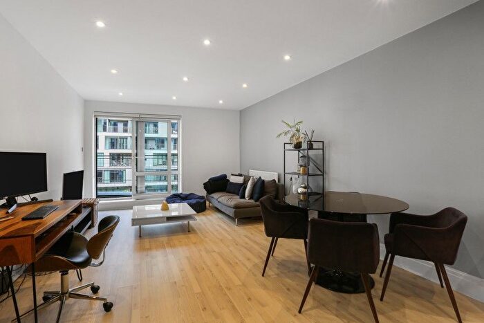 2 Bedroom Flat For Sale In Warren House, Beckford Close, London, W14