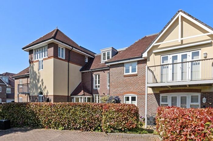 2 Bedroom Flat For Sale In Idsworth Down, Petersfield, GU31