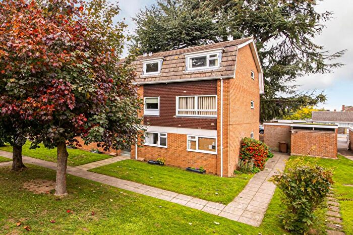2 Bedroom Maisonette For Sale In Shelley Close, Abingdon, OX14
