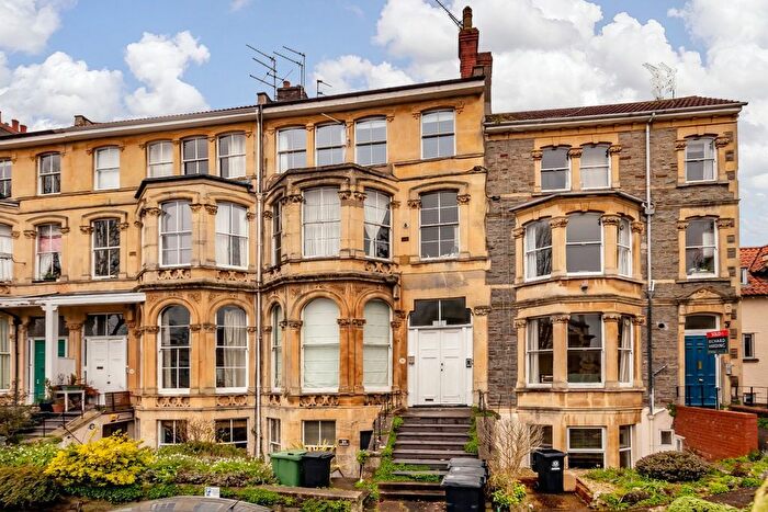 2 Bedroom Flat For Sale In Royal Park, Clifton, Bristol, BS8