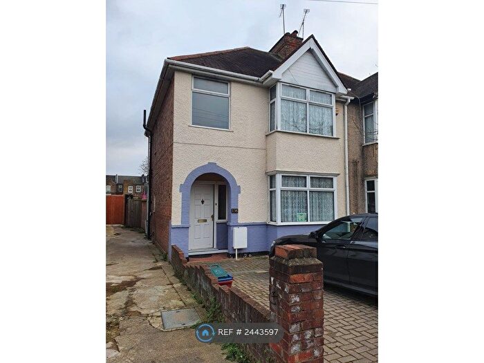 3 Bedroom Semi-Detached House To Rent In Whitton Road, Hounslow, TW3