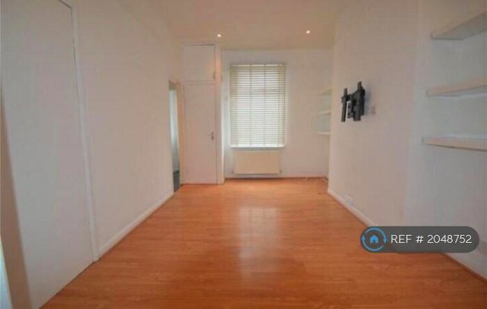 1 Bedroom Flat To Rent In Nicholson Road, London, CR0