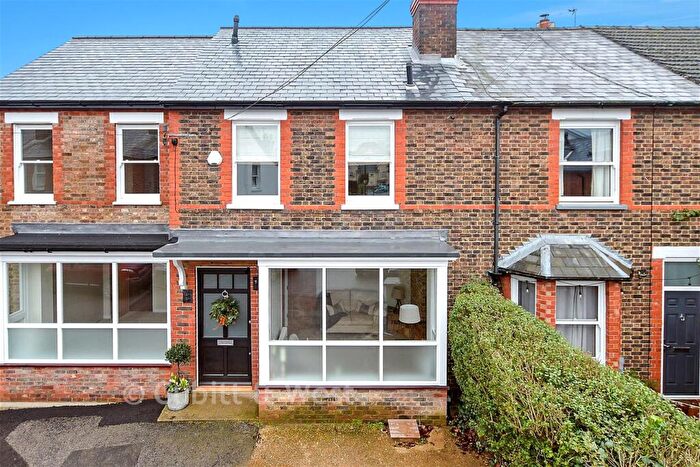 3 Bedroom Terraced House For Sale In Mount Street, Dorking, Surrey, RH4