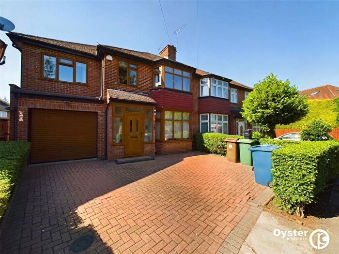 4 Bedroom Semi-Detached House To Rent In Lyon Meade, Stanmore, HA7