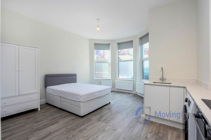 Studio To Rent In Telford Avenue, Streatham Hill, SW2