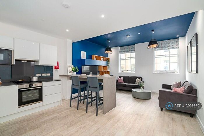 3 Bedroom Flat To Rent In Park Street, Bristol, BS1