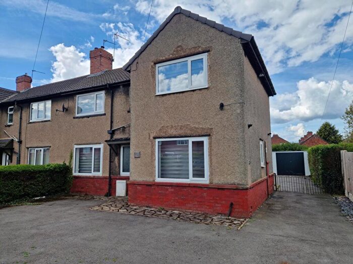 3 Bedroom House To Rent In Park Lane, Rotherham, S65