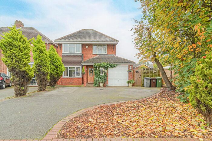 4 Bedroom Detached House For Sale In Old Lode Lane, Solihull, B92