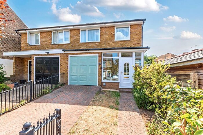 3 Bedroom Semi Detached House For Sale In Cambridge Road, Sidcup, DA14
