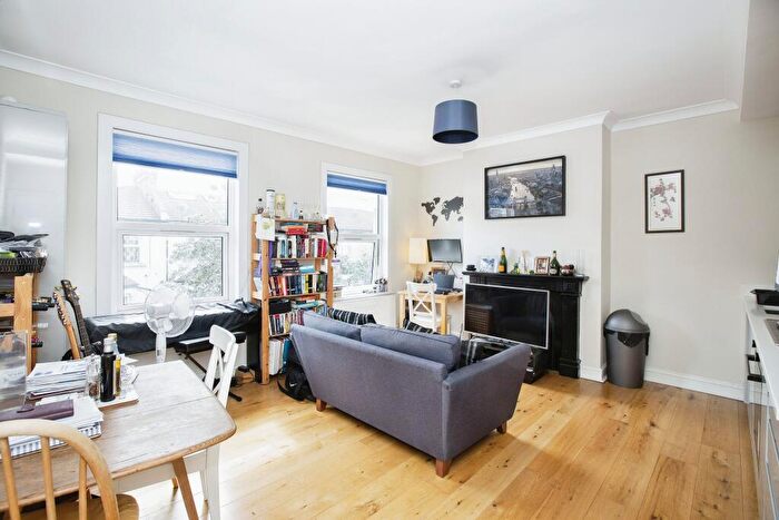 2 Bedroom Apartment To Rent In St Georges Road, Leyton, E10