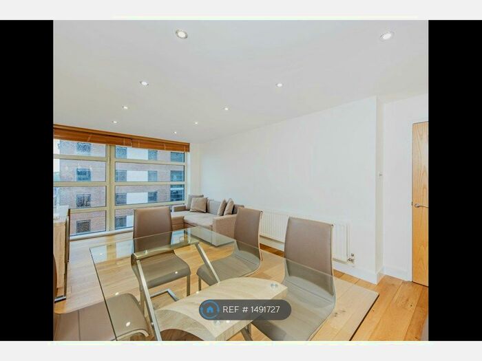 2 Bedroom Flat To Rent In Consort Rise House, London, SW1W