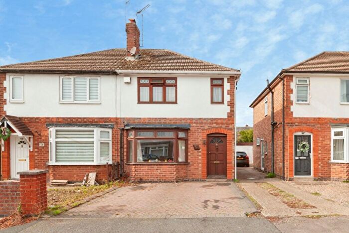 3 Bedroom Semi Detached House For Sale In Holmfield Avenue East, Leicester, Leicestershire, LE3
