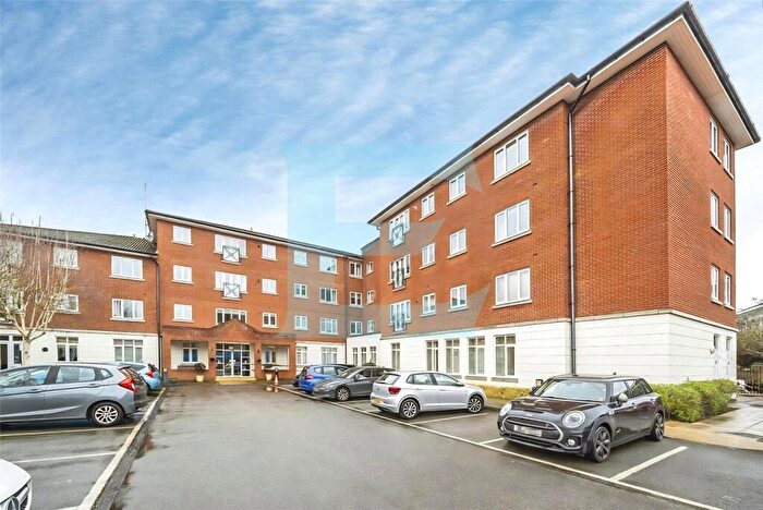 1 Bedroom Apartment For Sale In Farthing Court, Langstone Way, Mill Hill, London, NW7