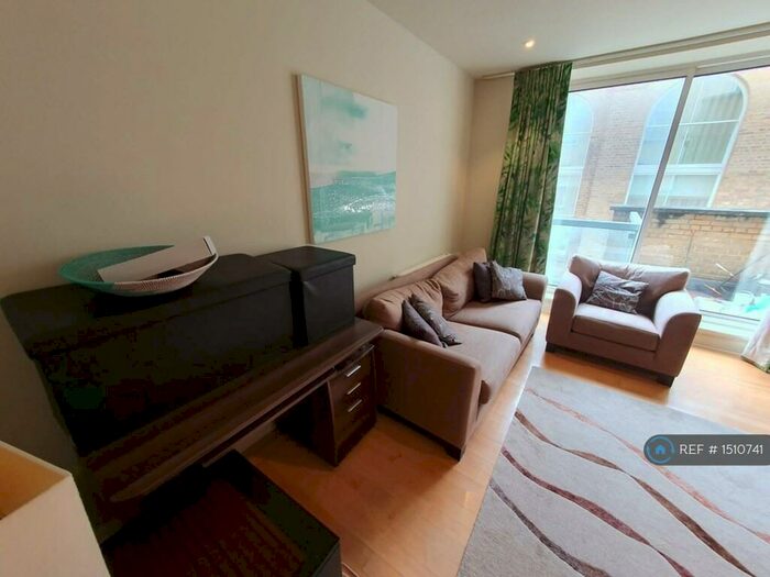 2 Bedroom Flat To Rent In Bartholomew Close, London, EC1A