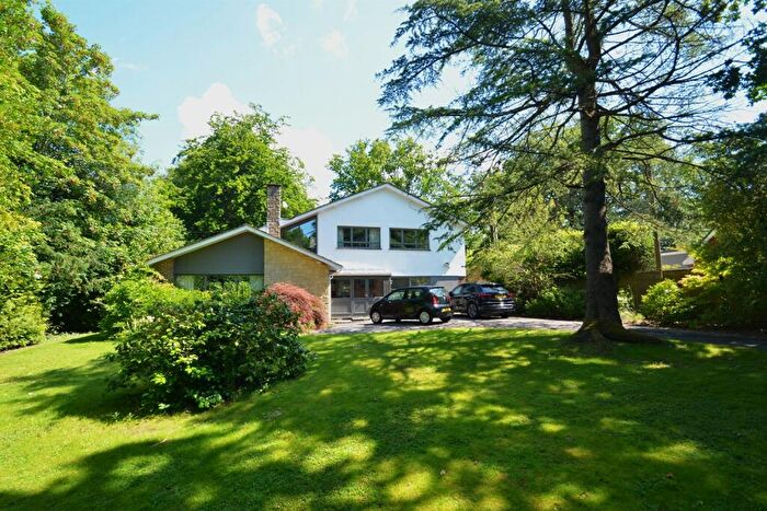 4 Bedroom Detached House To Rent In Storrington, West Sussex, RH20