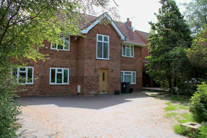 5 Bedroom Detached House To Rent In Moorcroft Road, Birmingham, B13