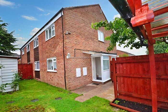 2 Bedroom Flat To Rent In Ayland Close, Newent, Gloucestershire, GL18