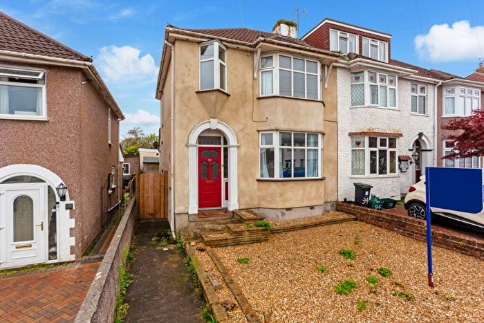 4 Bedroom Semi-Detached House To Rent In Mackie Road Bristol, BS34