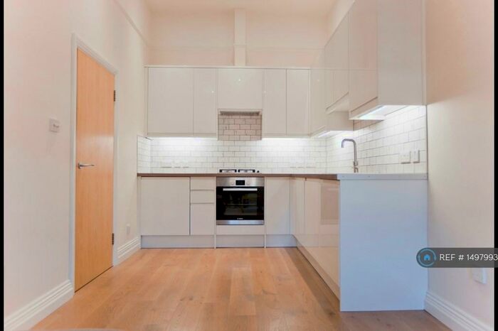 1 Bedroom Flat To Rent In Coleman Road, London, SE5