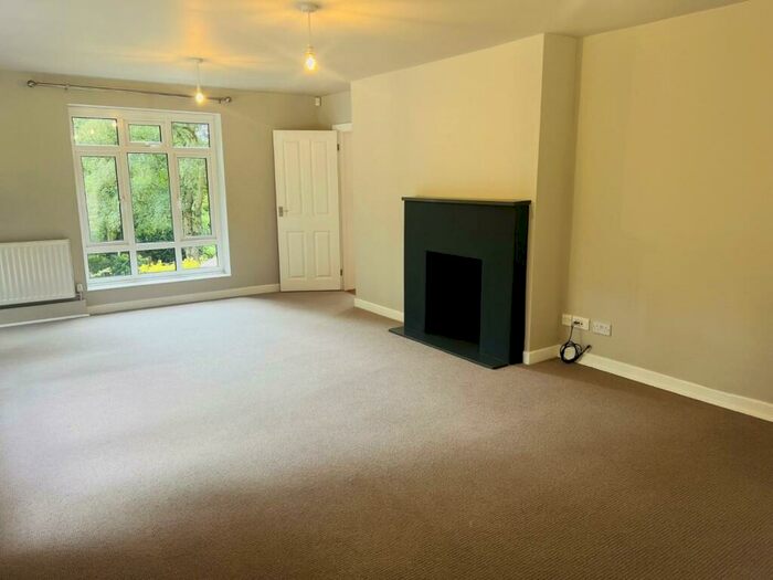 5 Bedroom Detached House To Rent In High Molewood, Hertford, SG14