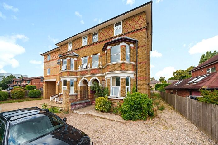 1 Bedroom Flat To Rent In Oldfield Road, Hampton, TW12