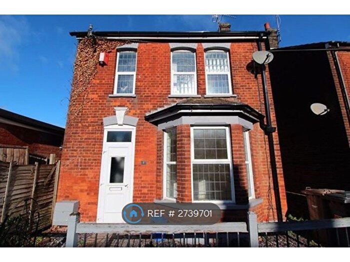 4 Bedroom Detached House To Rent In Norton Road, Luton, LU3
