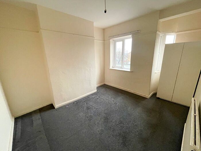 2 Bedroom Terraced House To Rent In Eastern Avenue, Ilford, IG2