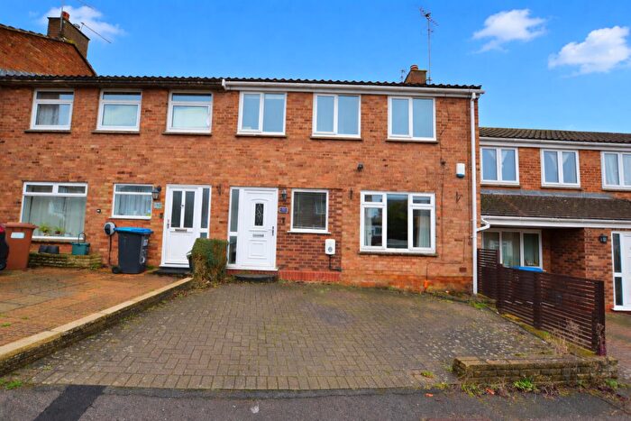 3 Bedroom Terraced House For Sale In Bradshaws, Hatfield, AL10