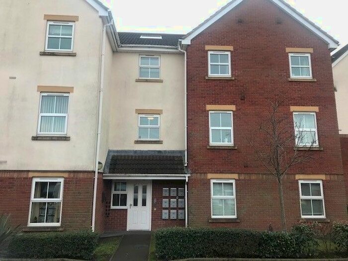 2 Bedroom Flat To Rent In Park Street, Cannock, WS11