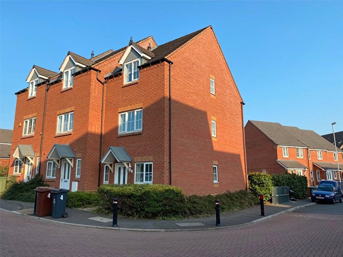 3 Bedroom Detached House To Rent In Eagleworks Drive, Walsall, West Midlands, WS3