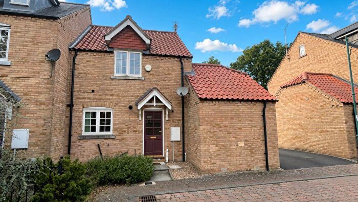 2 Bedroom Semi-Detached House For Sale In Muntjac Close, Bretton, Peterborough, PE3