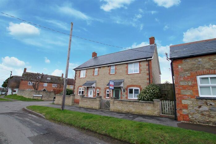 2 Bedroom Terraced House To Rent In High Street, Wanborough, Swindon, SN4