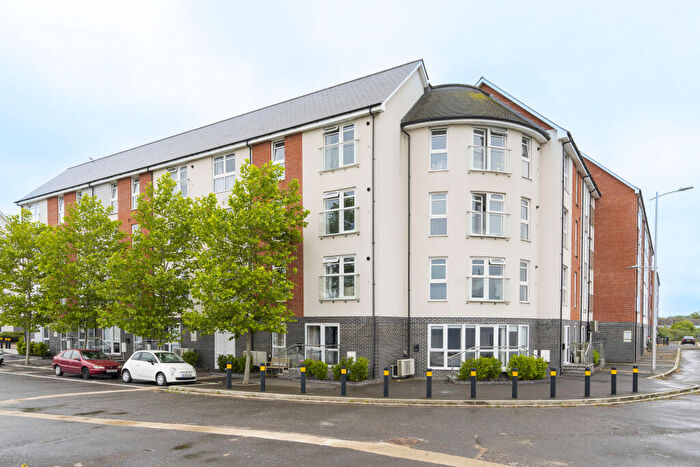 2 Bedroom Apartment For Sale In Ref: Gf - Adams Close, Poole, BH15