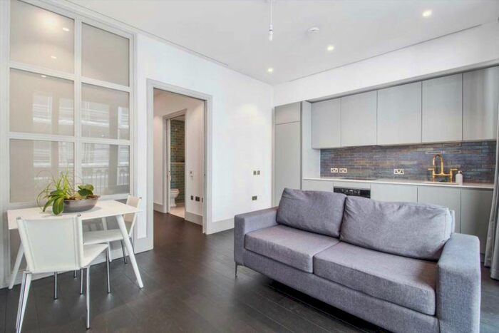 1 Bedroom Flat To Rent In Victoria Street, London, SW1H