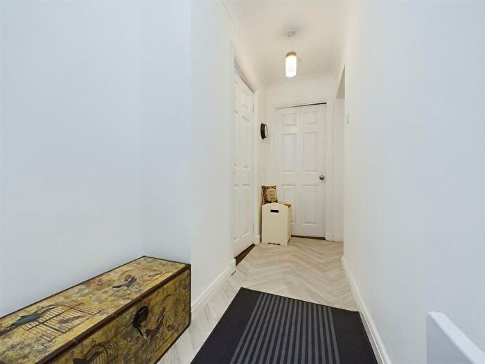1 Bedroom Apartment For Sale In Oxford Street, Tynemouth, NE30