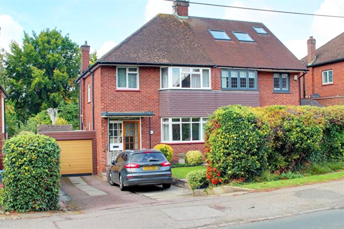 3 Bedroom Semi-Detached House For Sale In Bluebridge Road, Brookmans Park, AL9