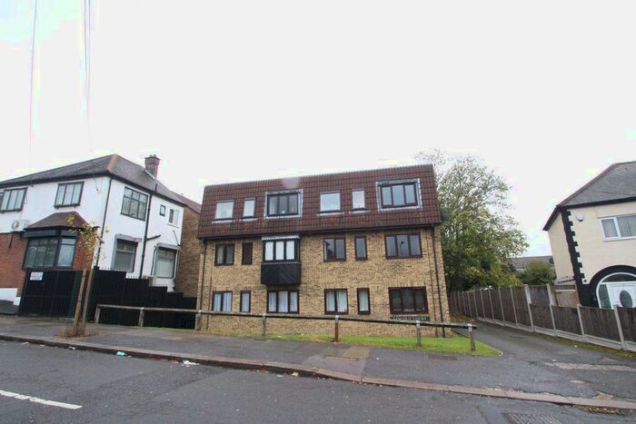 1 Bedroom Flat To Rent In Eastern Avenue, Ilford, IG2