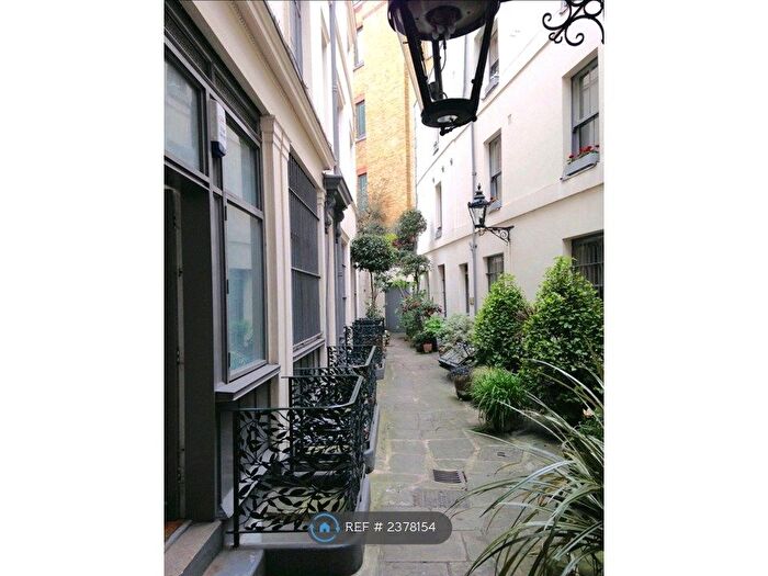 2 Bedroom Flat To Rent In Excel Court, London, WC2H