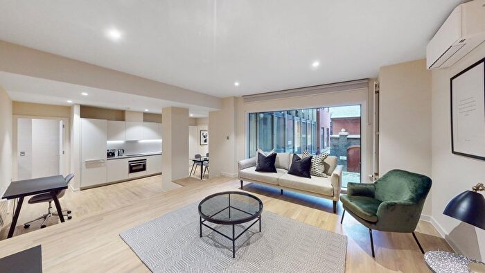 2 Bedroom Flat To Rent In Star Yard, Holborn, WC2A