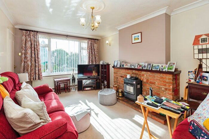 2 Bedroom Semi-Detached House For Sale In Swan Close, Whitchurch, Aylesbury, HP22