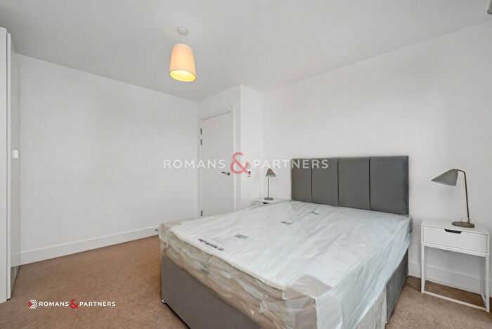 1 Bedroom Flat For Sale In Ivy Point, Bomley-By-Bow, E3