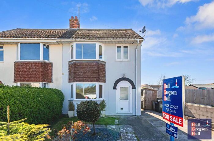 3 Bedroom Semi-Detached House For Sale In Avalanche Road, Portland, DT5
