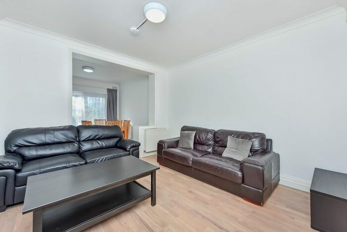 5 Bedroom Terraced House To Rent In Park Drive, London W3