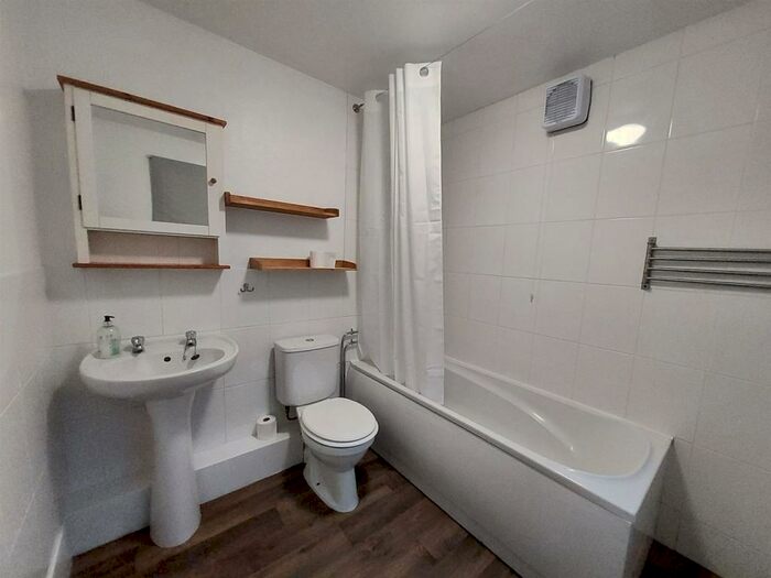2 Bedroom Private Hall To Rent In Eastham Street, Lancaster, LA1