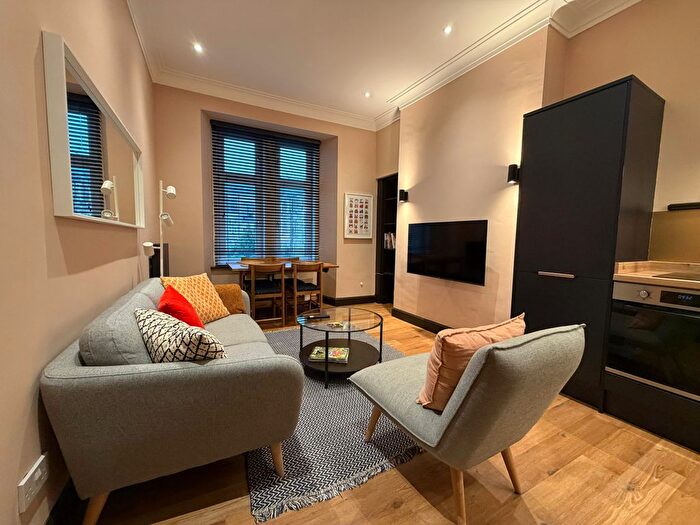 1 Bedroom Flat For Sale In Muirpark Street, Glasgow, G11