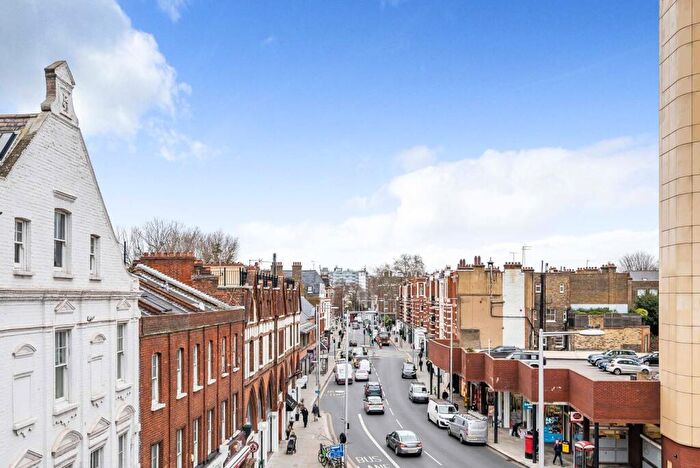 2 Bedroom Flat For Sale In Kings Road, Chelsea, London, SW10