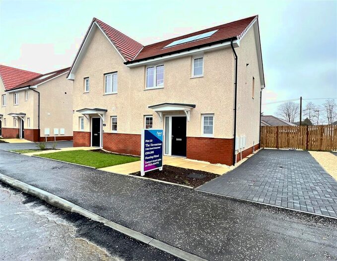 3 Bedroom Property For Sale In Stirling Road, Larbert, FK5