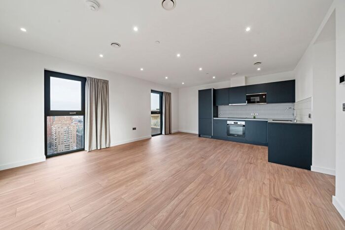 2 Bedroom Flat To Rent In Uncle Acton, Victoria Road, London, W3