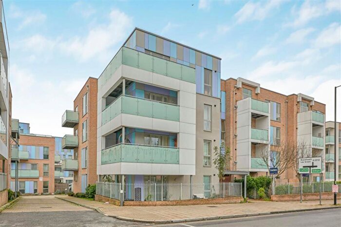 2 Bedroom Flat For Sale In Baring Road, Lee, SE12